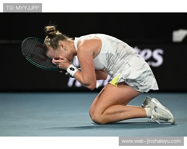 澳网决赛精彩对决引发球迷热议顶尖选手争夺桂冠